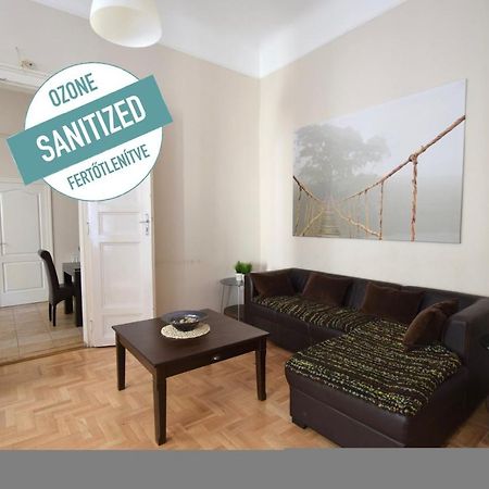 Standard Apartment By Hi5 - Muzeum 5 Budapest Bagian luar foto