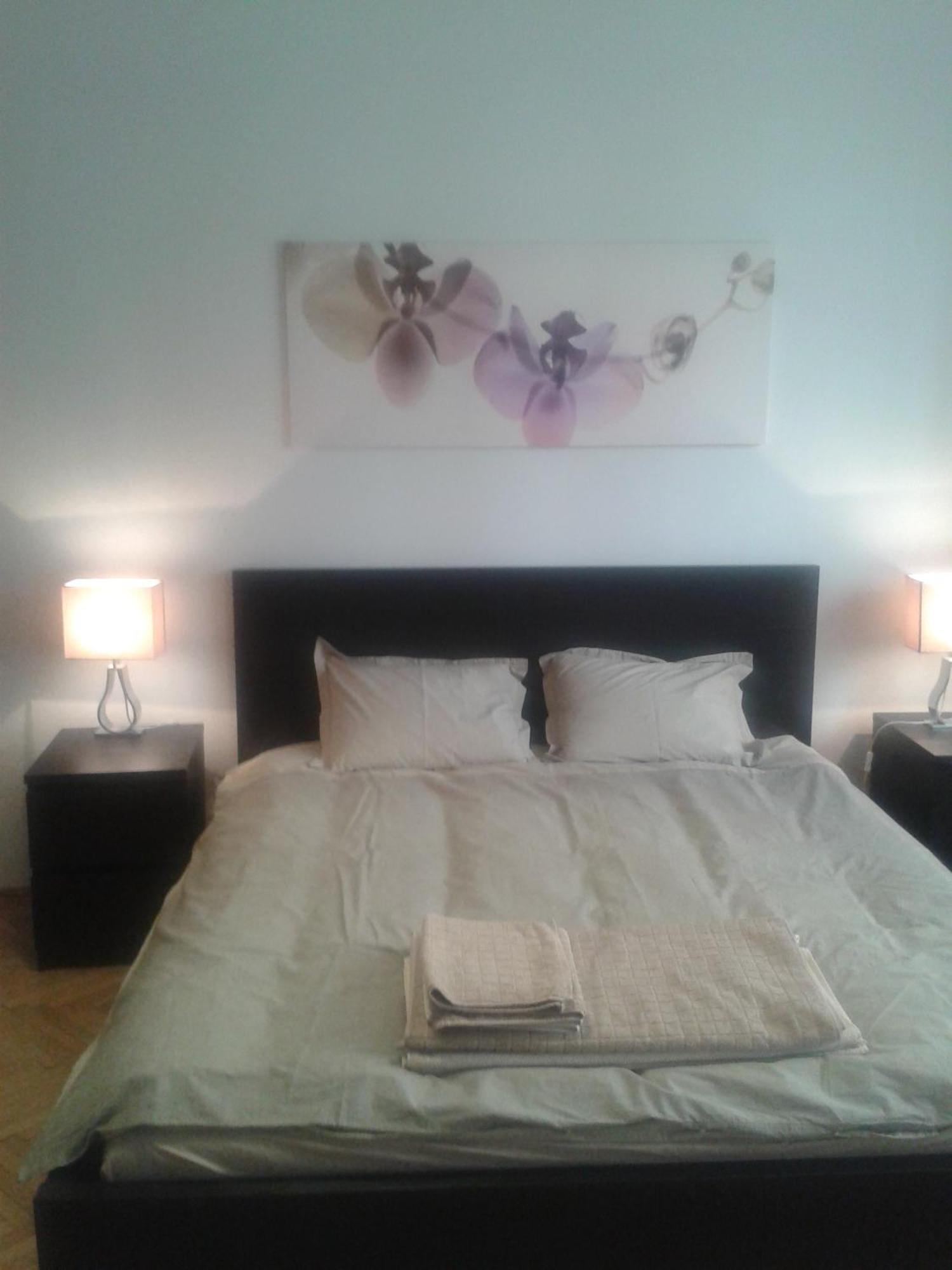 Standard Apartment By Hi5 - Muzeum 5 Budapest Bagian luar foto